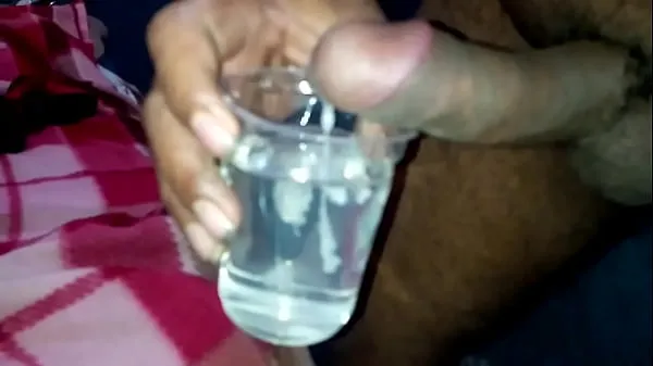 XXX cum in glass of water klip Video