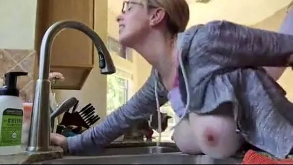 XXX they fuck in the kitchen while their play klipy Filmy