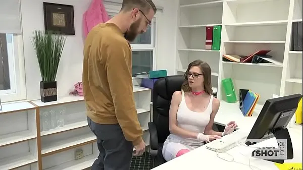 XXX Gorgeous Office Whore Gets Destroyed By Random Guy Off the Internet clips Videos