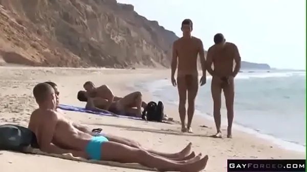 XXX Sexe publique baise anal à la plage clips Vidéos