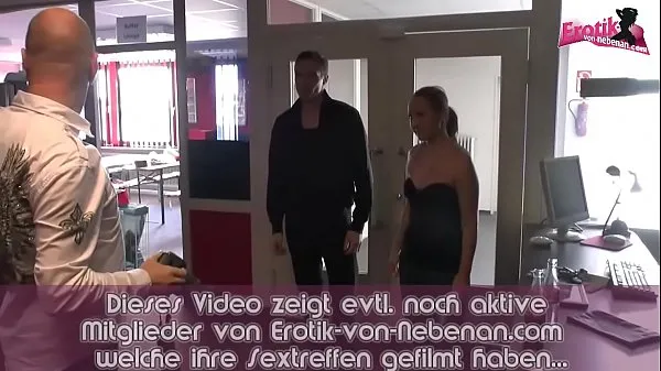 XXX German no condom casting with amateur milf posnetki Videoposnetki