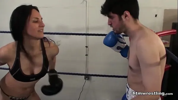 XXX Femdom Boxing Beatdown of a Wimp क्लिप वीडियो