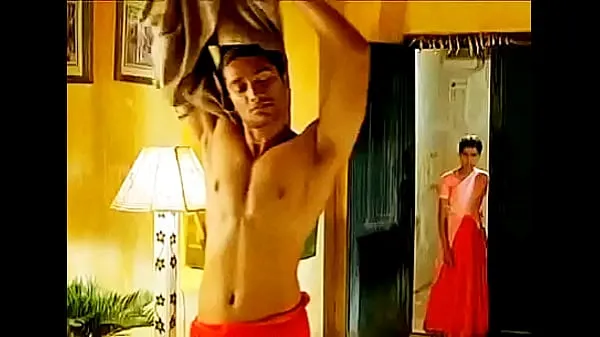 XXX Hot tamil actor stripping nude leikettä videot