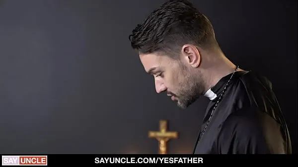 XXX Catholic Boy Edward Terrant Misbehaves And Priest Gives Him A Lesson klipp Videoer