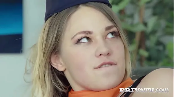 XXX Blonde Flight Attendant Selvaggia Deep Throats Her Boss klipy Filmy
