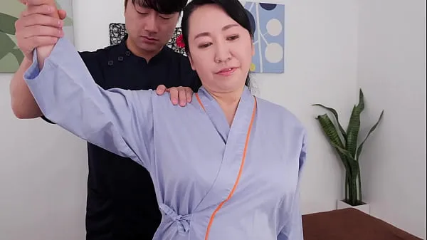 XXXA Big Boobs Chiropractic Clinic That Makes Aunts Go Crazy With Her Exquisite Breast Massage Yuko Ashikawaクリップビデオ