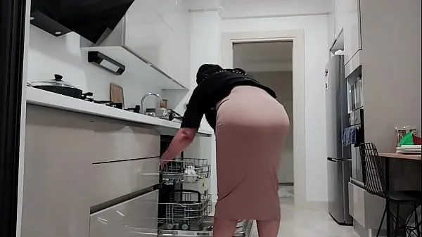 XXX my stepmother wears a skirt for me and shows me her big butt کلپس ویڈیوز