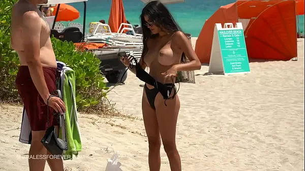 XXX Huge boob hotwife at the beach klipp Videor