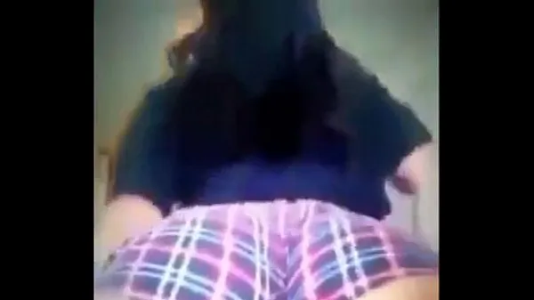 XXX Thick white girl twerking clips Video's